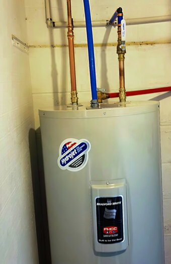 https://maddingtonhotwater.com.au/uploads/2025/06/electric-hot-water-system-32554.jpg