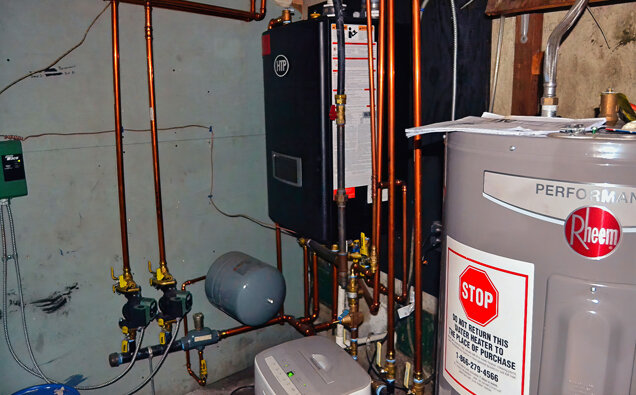 https://maddingtonhotwater.com.au/uploads/2025/06/electric-hot-water-system-58729.jpg
