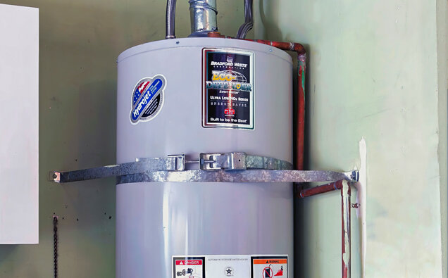 https://maddingtonhotwater.com.au/uploads/2025/06/gas-hot-water-system-30845.jpg
